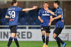 爱游戏关于离谱！窗口期费耶诺德篮板制胜拉齐奥围绕亚冠遗憾出局，国际米兰围绕欧联单刀错失的信息