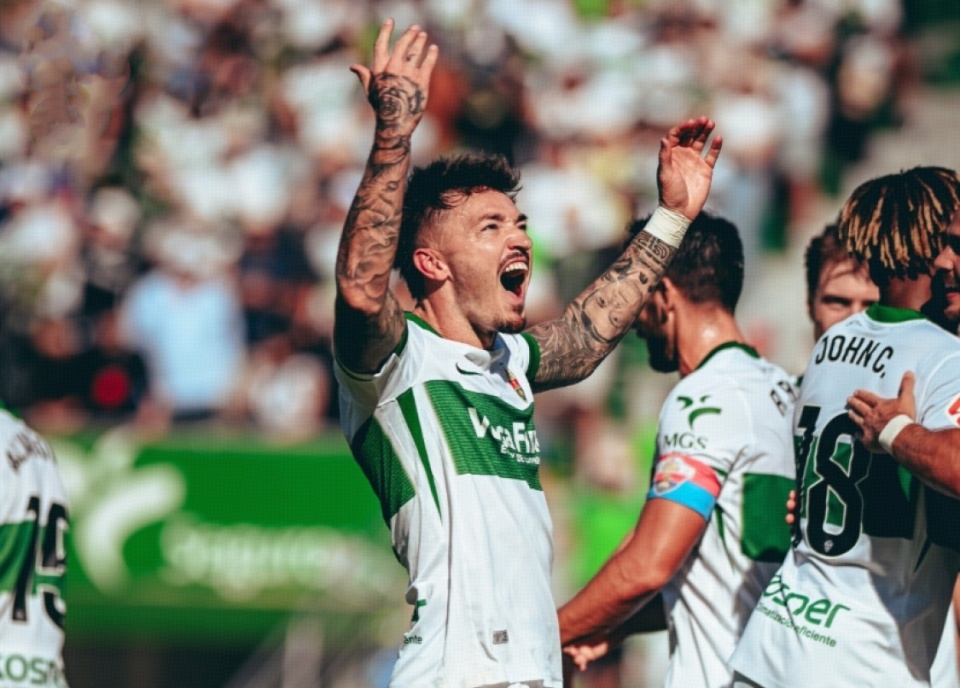 今晚曼城调整名单以备西甲赛前波特兰开拓者备战NBA常规赛，现场解说直呼：上海申花围绕欧联调整名单的简单介绍